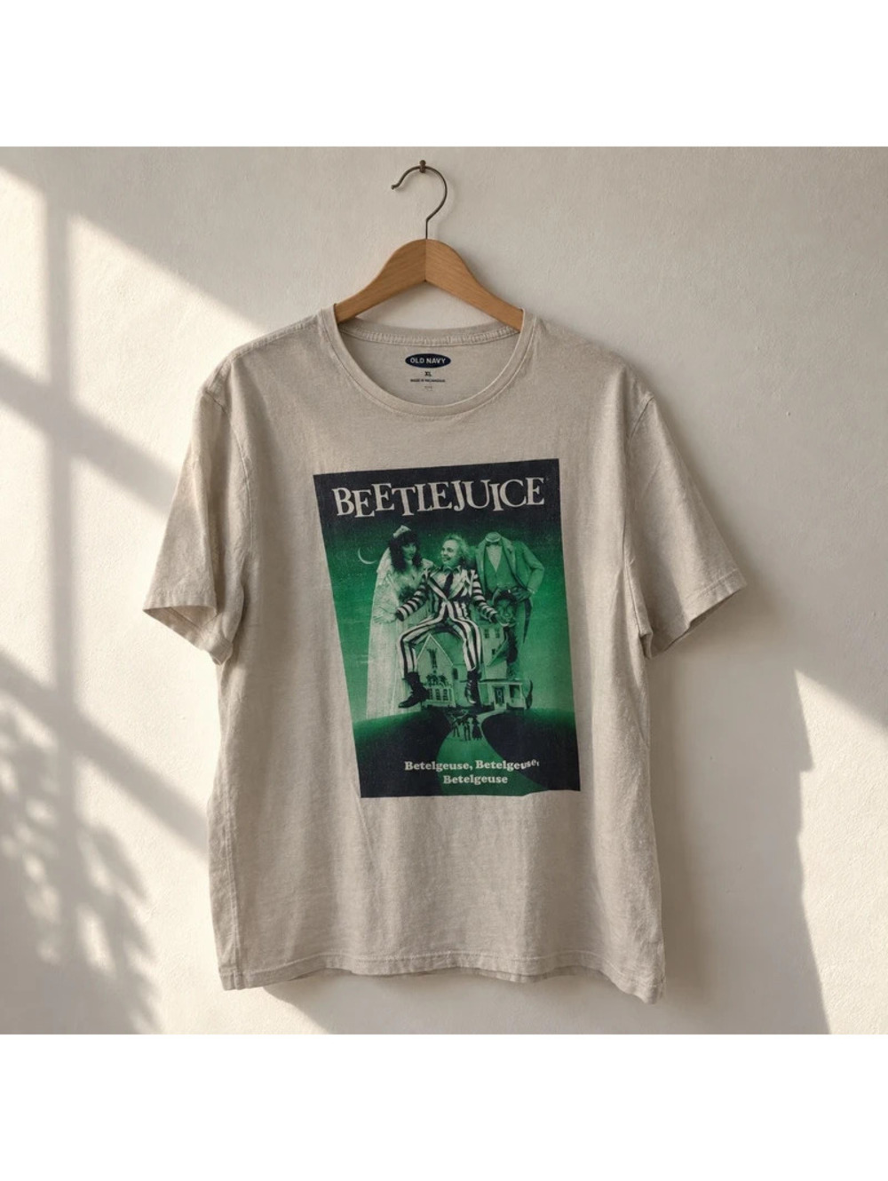 Old Navy Beetlejuice Men’s XL Graphic T-Shirt 100% Cotton Halloween Movie